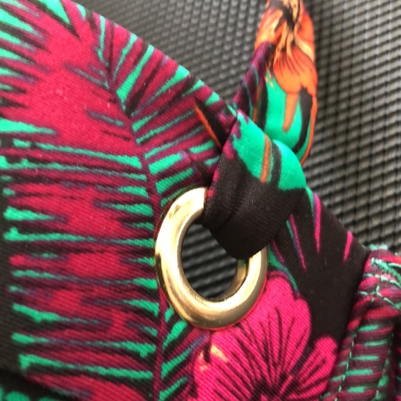 💥HP💥PROFILE modern (36DD) Swim Top - Picture 3 of 9